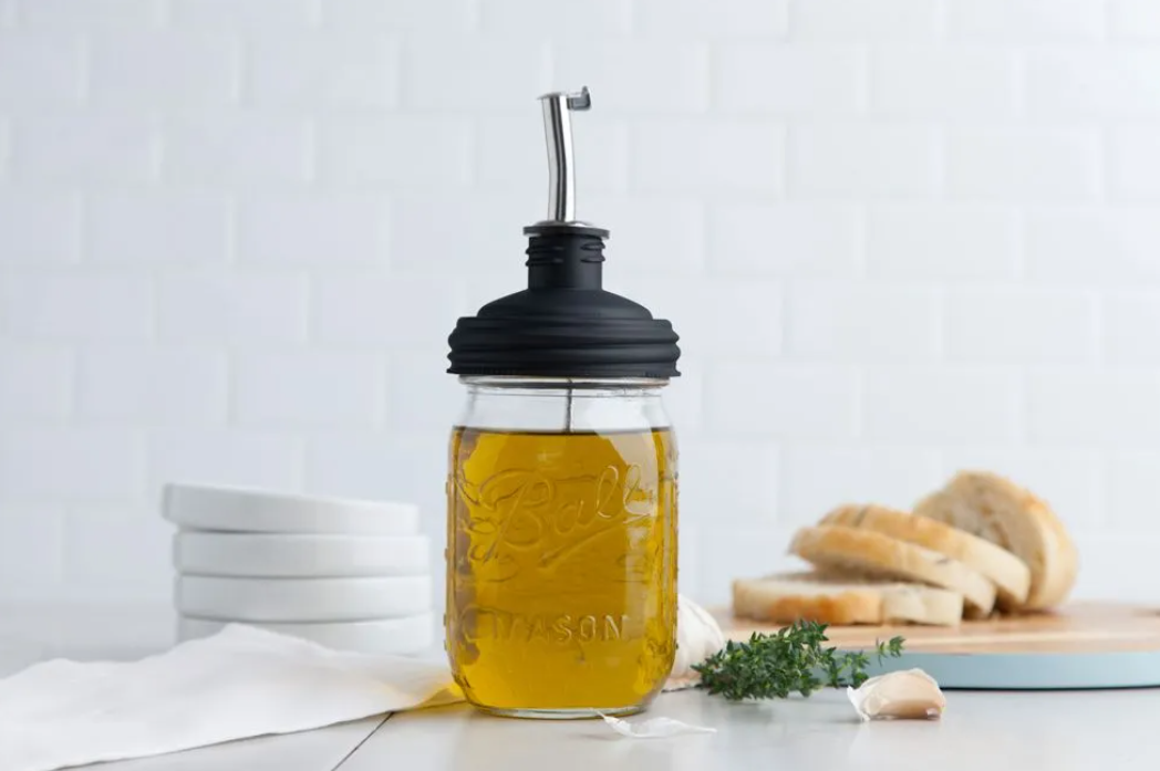 Homemade Infused Olive Oils (Easy Mason Jar Recipes)