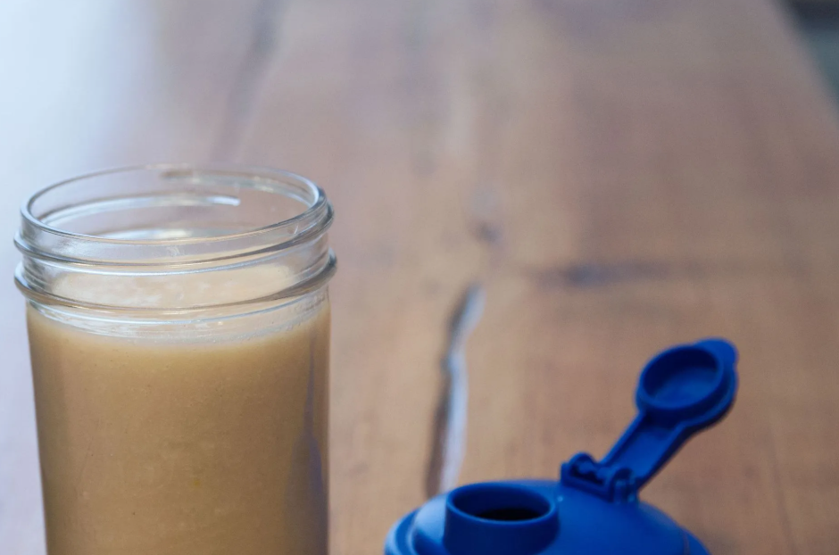 Pear Cardamom Egg Nog Smoothie (A Lighter Holiday Treat)