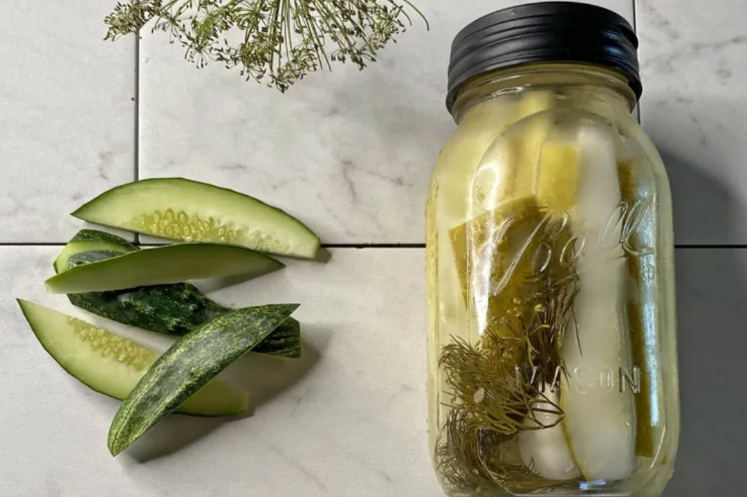 24-Hour Refrigerator Dill Pickles (No Canning Required)