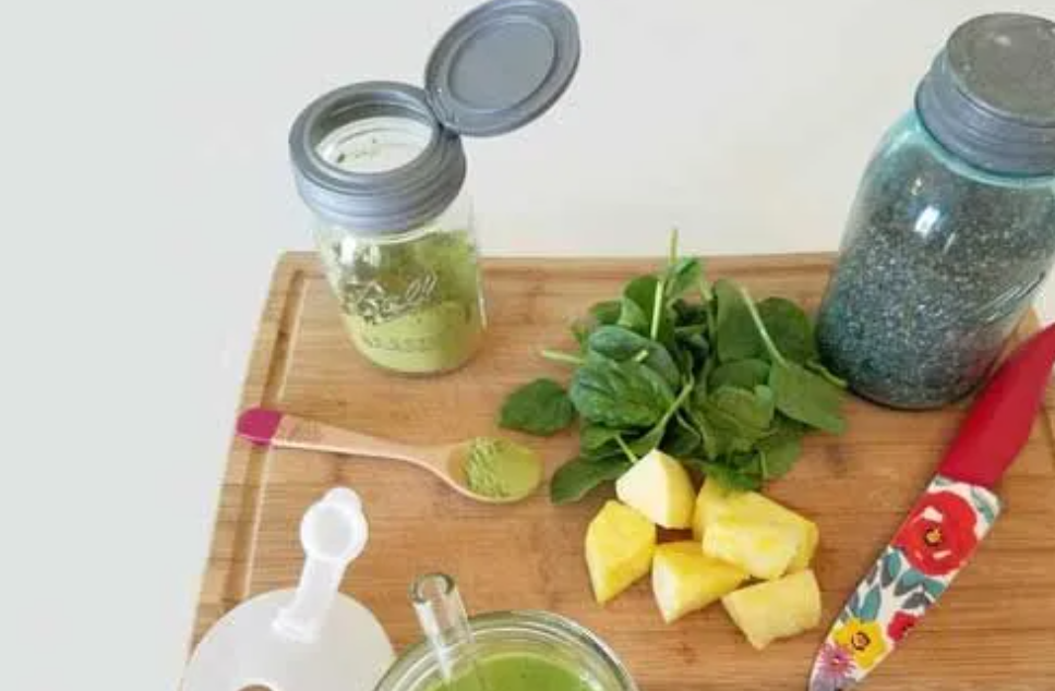 Ultimate Matcha Smoothie (Quick Energy Boost Recipe)